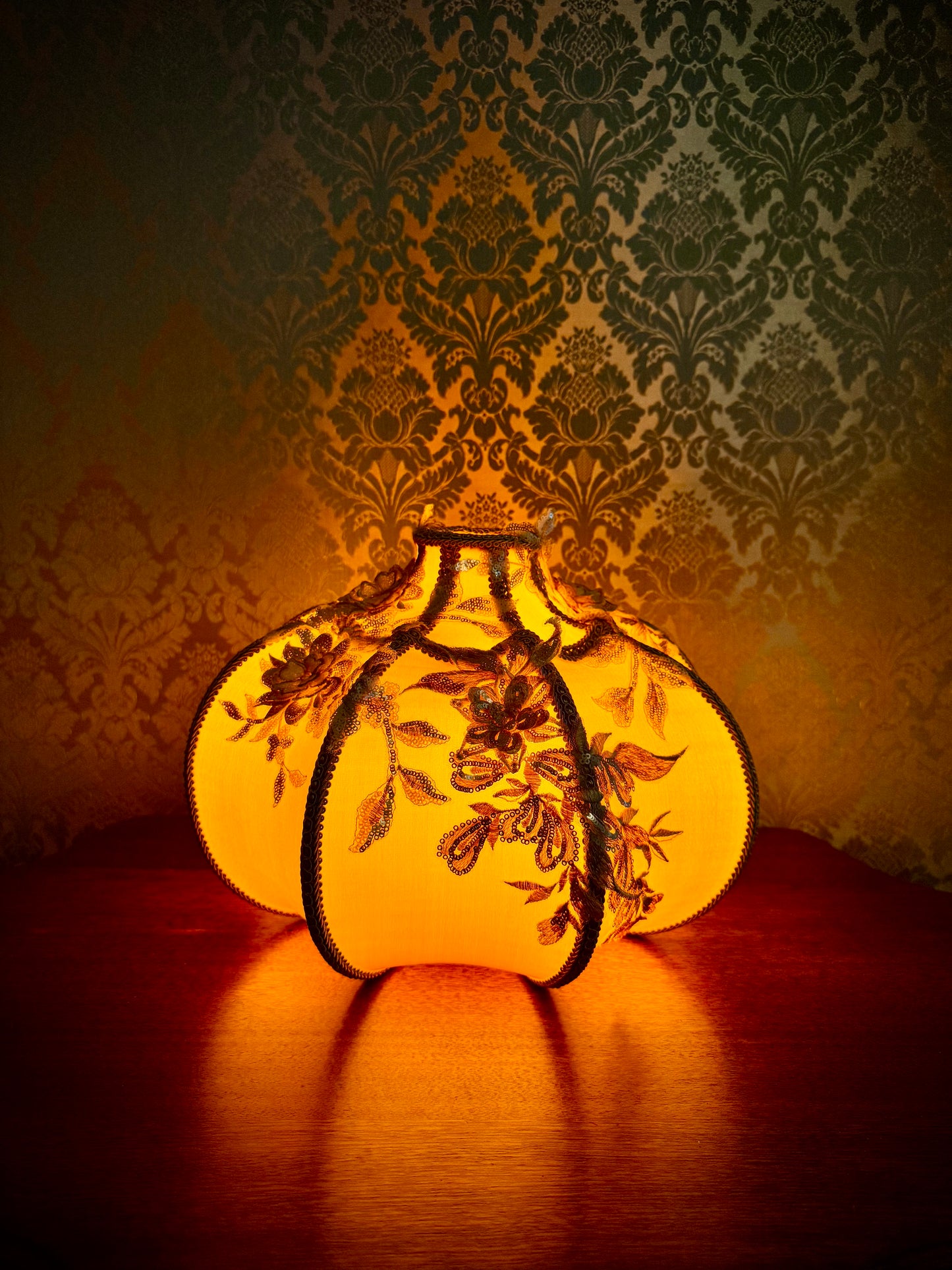 The Golden Pumpkin Shade
